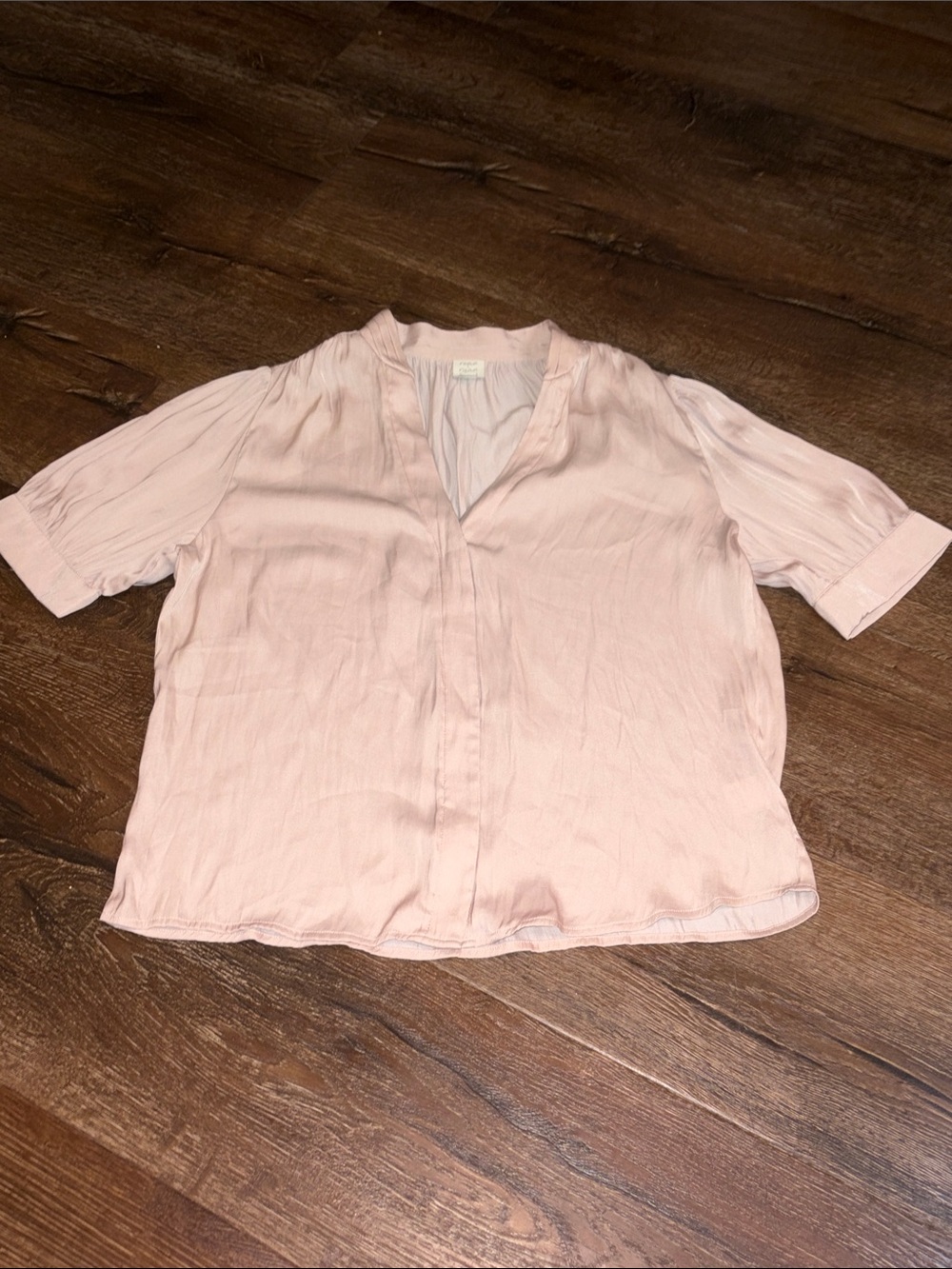 ROAN + RYAN  small silky champagne button down SS shirt EUC